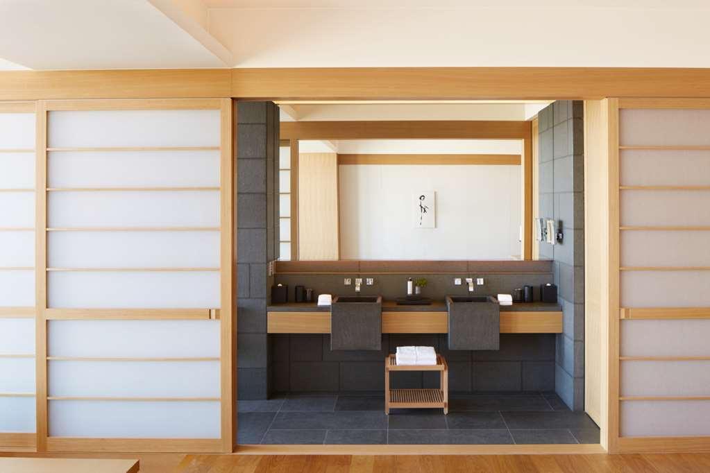 Aman Hotel 5*