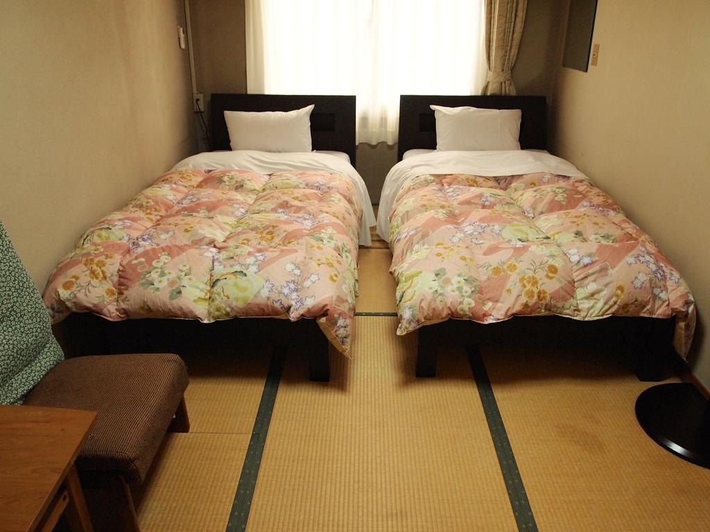 Tokiwa 2* Tokyo