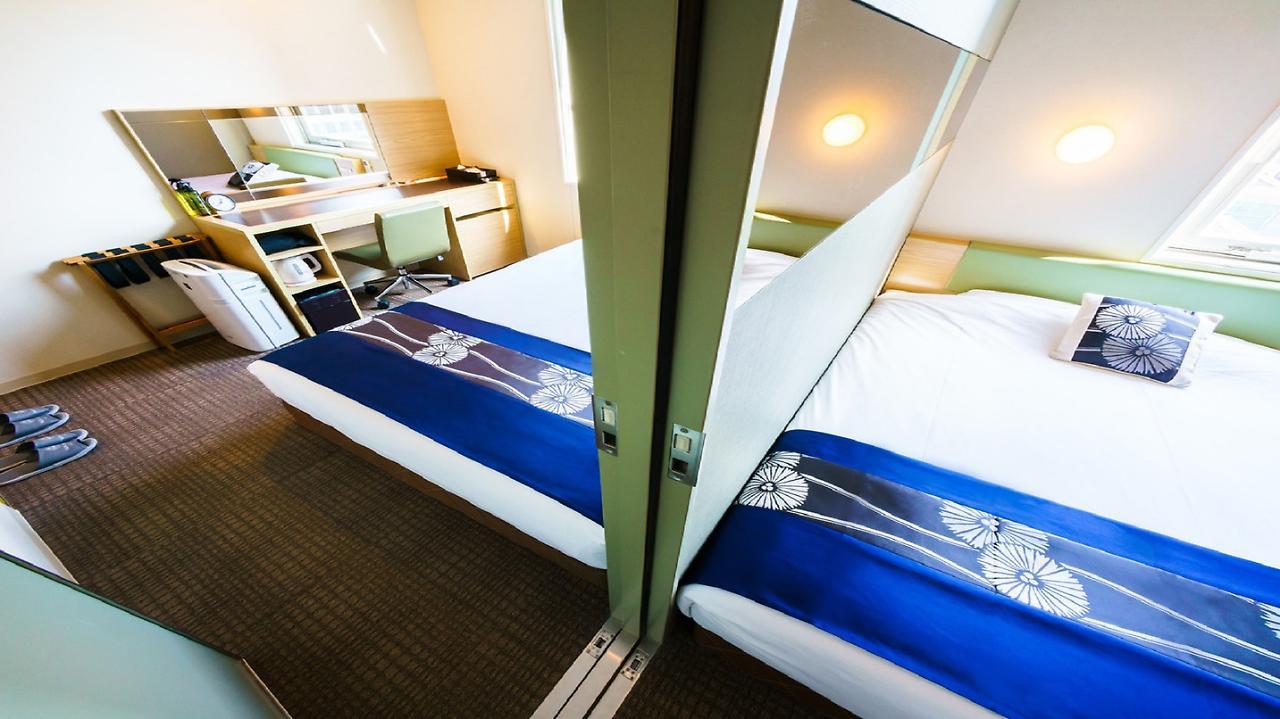 Super Premier Station Yaesu-chuoguchi Hotel 3*