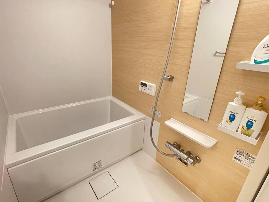 Comma House Minami-ikebukuro 101 Apartment Tokyo