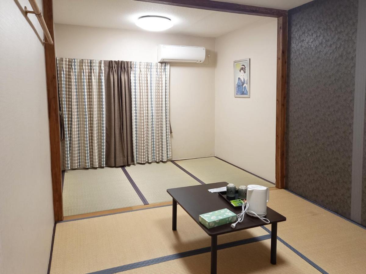 House Lee Ryokan Tokyo