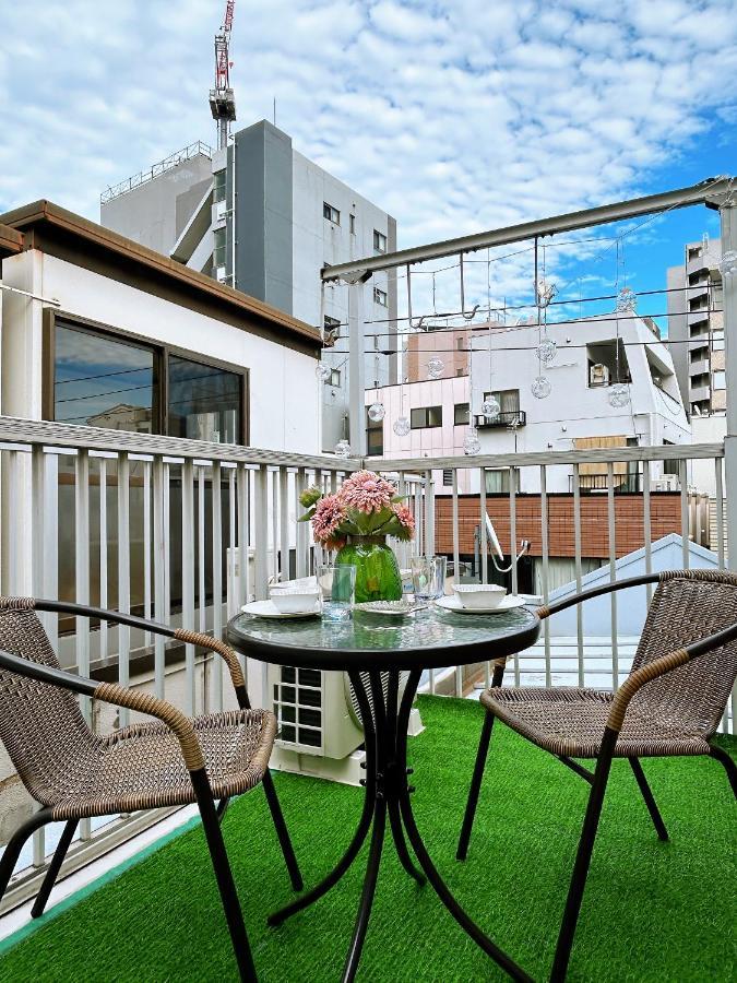 Louis House: Ueno Oasis Near Yamanote Line Apartment