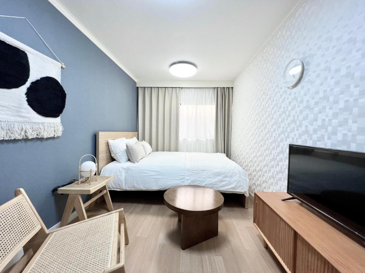 Tranquil House With 3 Bedrooms 7min To Metro Straight To Shinjuku And Shibuya Holiday home *