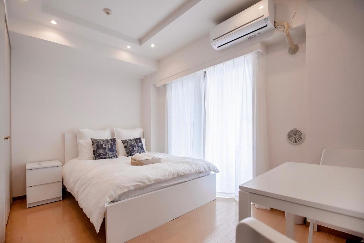 Shinjuku Serenity Studio-q01c *