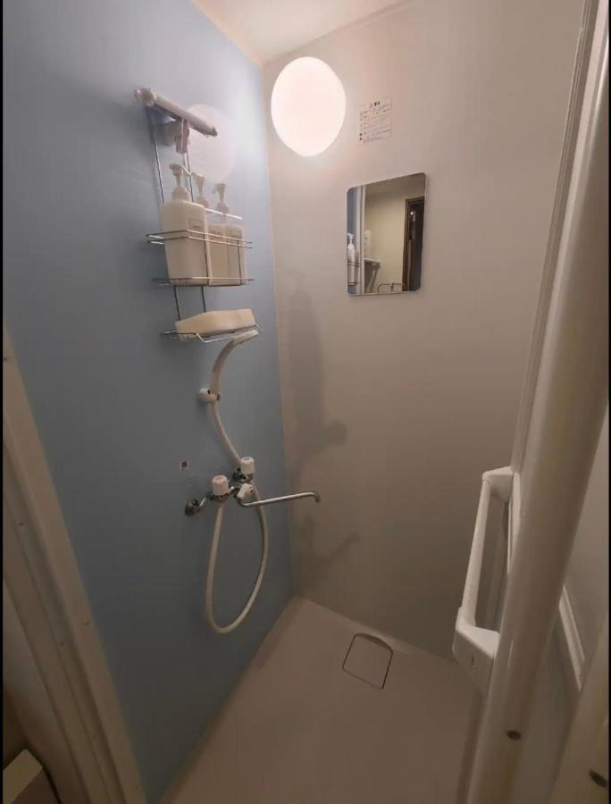 Apartment 上野駅徒歩５分シングルベッド４台＋布団２セット1ldk Tokyo