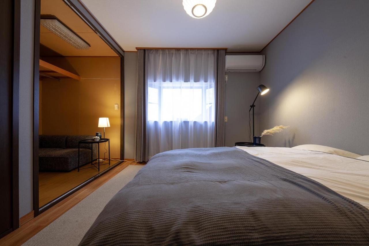 Lucky Aoto ラッキー青戸 Apartment *