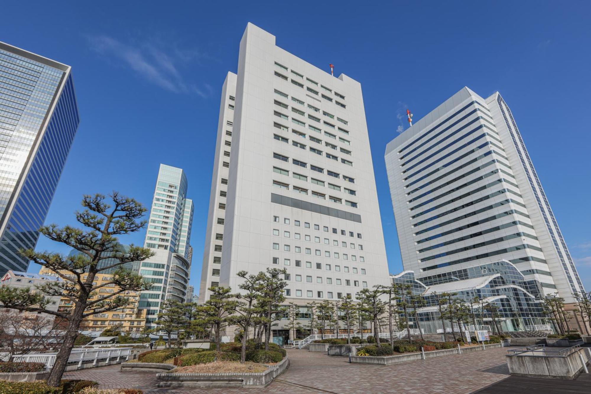 Bayside Azur Takeshiba Hotel 4*