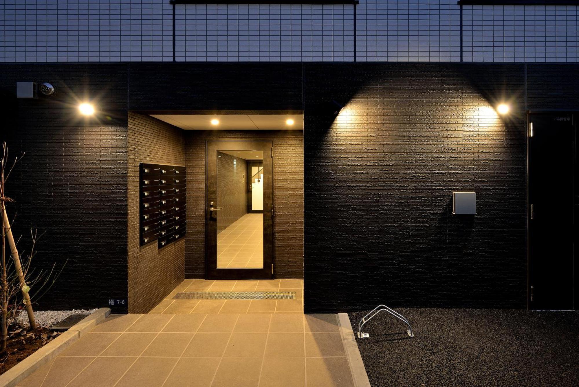 Asakusa East Apartment *