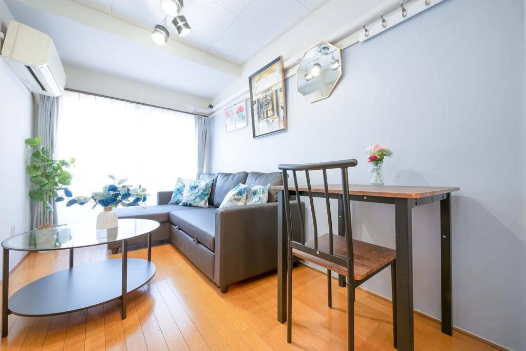 Apartment 東京の中心地の新宿区で便利/2駅から徒歩6分/6名収容/無制限高速wifi *