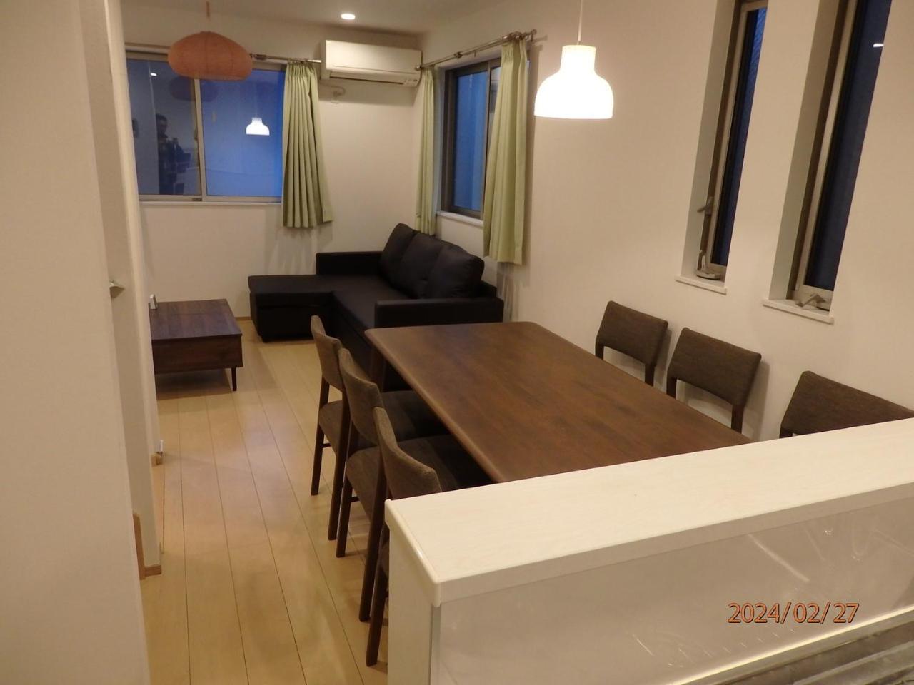 Skytreehotelー浅草まで電車乗車7分でスカイツリーまで電車乗車3分さらに空港から直通です12名までの一軒家の3ldkの7年で綺麗駐車場付