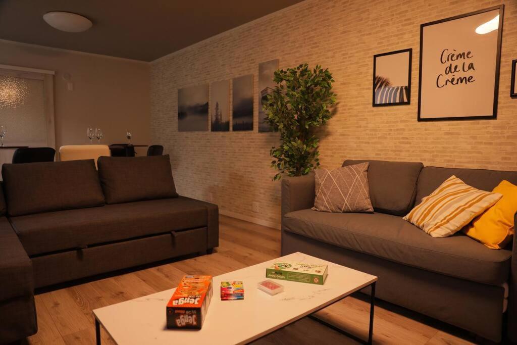 Apartment 最大17名まで！羽田空港・東京駅の間にある平和島徒歩7分の貸切り一軒家 *
