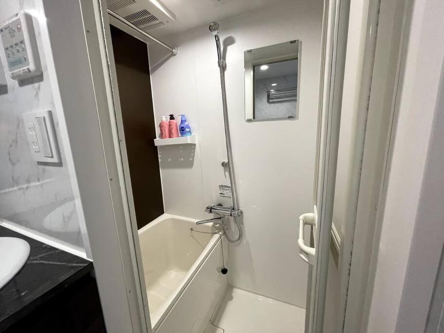 【newly Built】3mins To Sta./1km To Shinjuku/301 Apartment