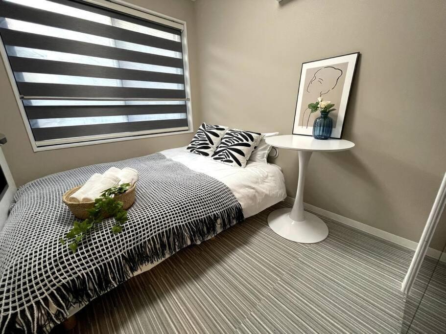 【newly Built】3mins To Sta./1km To Shinjuku/204 Apartment *