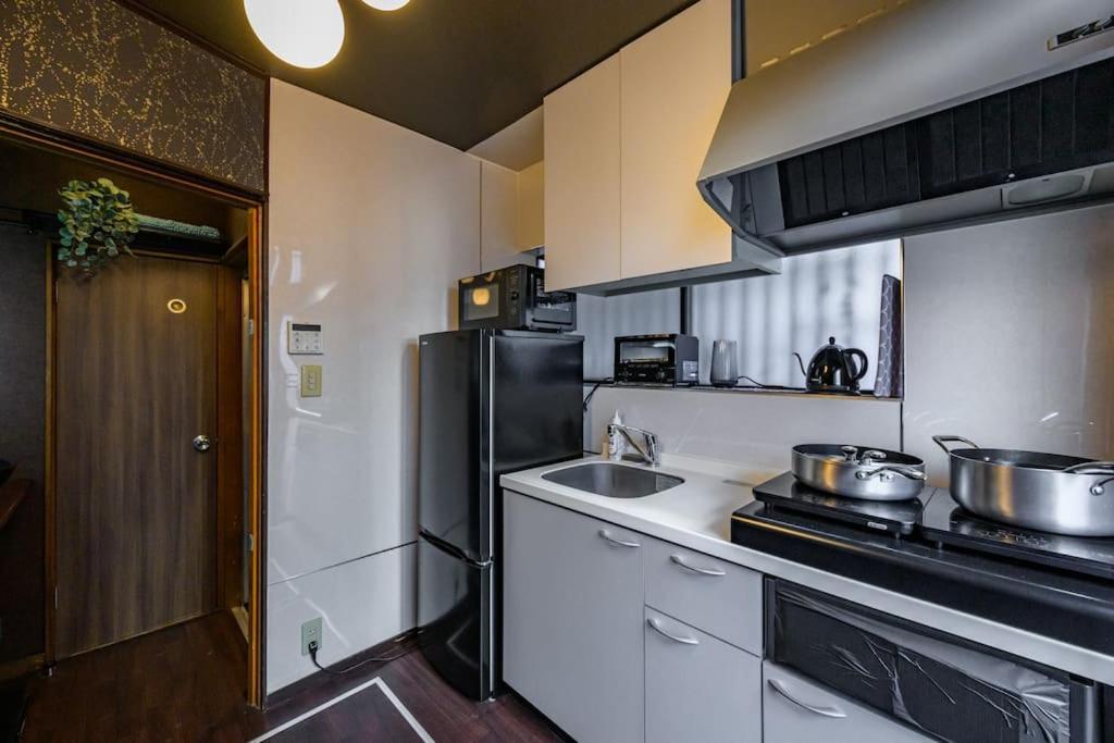 Premier Nishiazabu Roppongi Front Apartment Tokyo