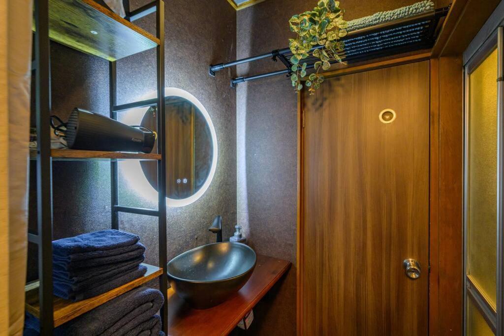 Premier Nishiazabu Roppongi Front Apartment Tokyo