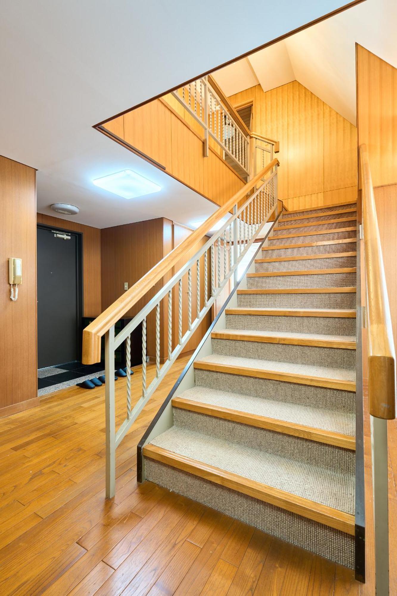 トータル140㎡/メゾネットタイプ豪華マンション/エレベーター付き/駅徒歩7分/最大16人 Apartment *