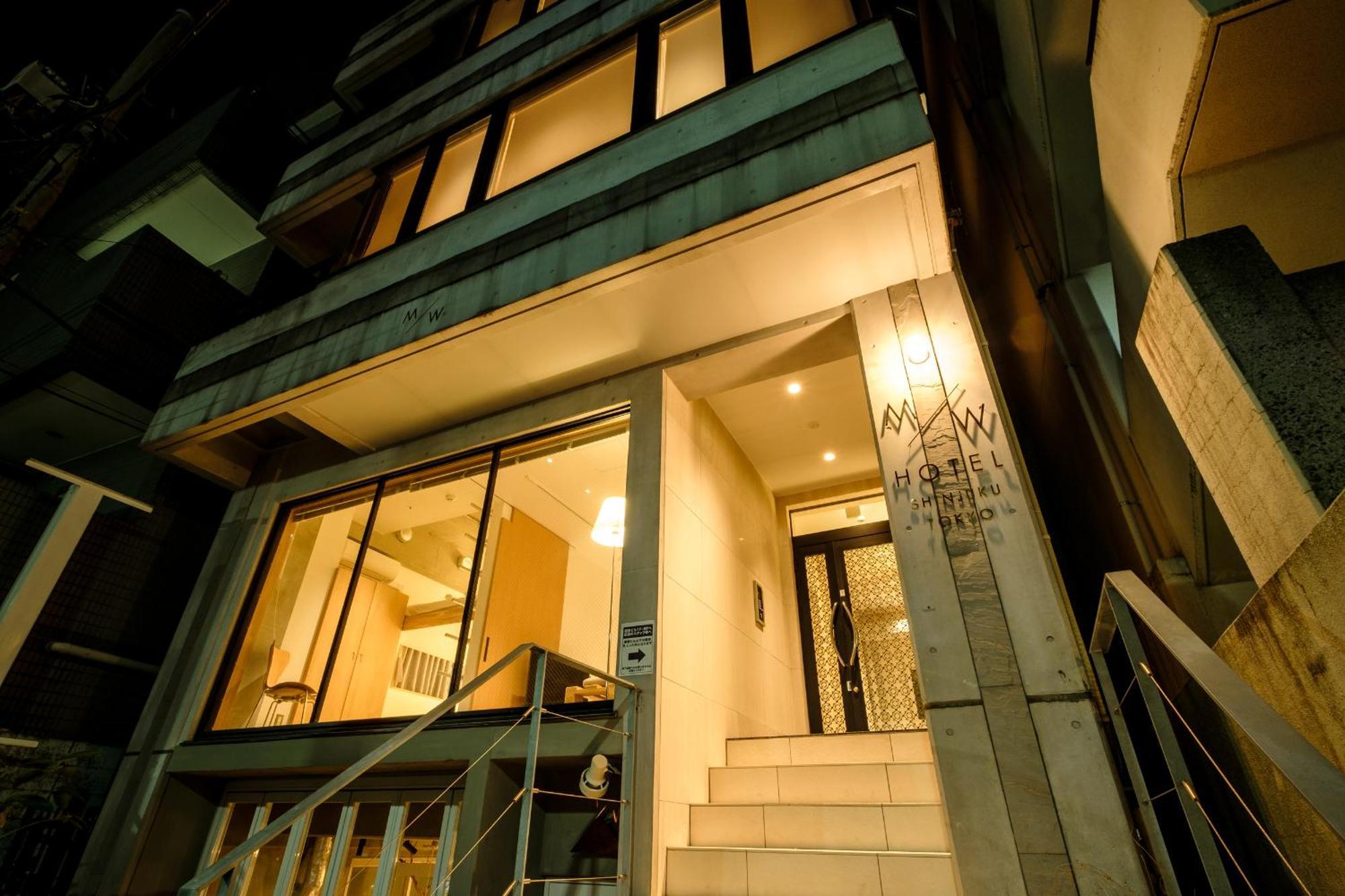 Apartment M/w *