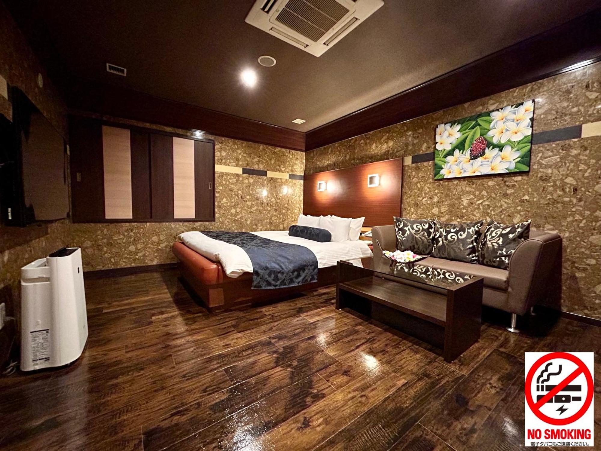 Love hotel Asian Color (adults Only) *