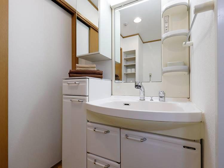 Delccs Azumabashi Iii Apartment