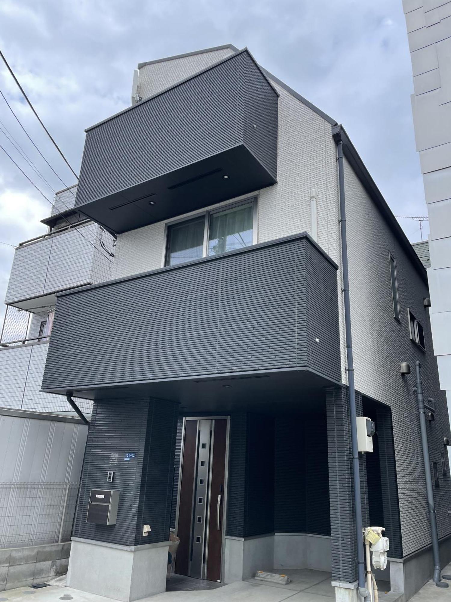 Bisk Park Higashi-jujo Guest house *