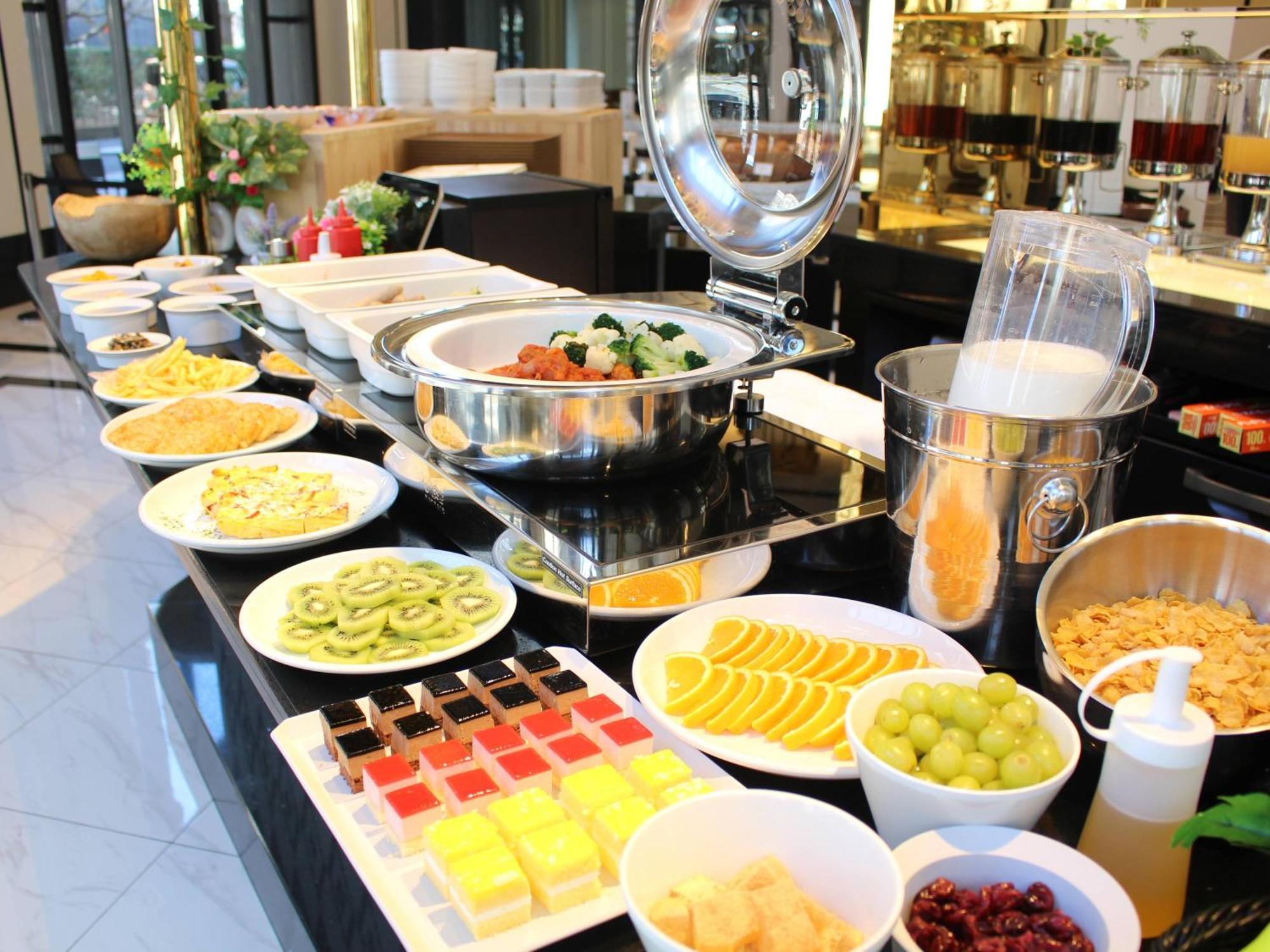 Koko Premier Nihonbashi Hamacho Hotel