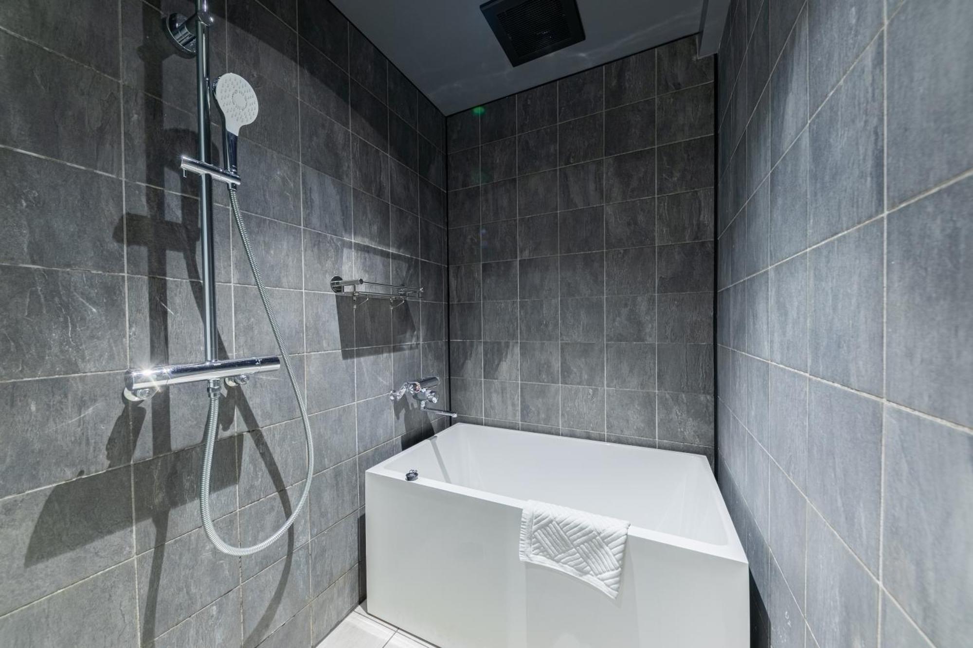2269azavu Hotel