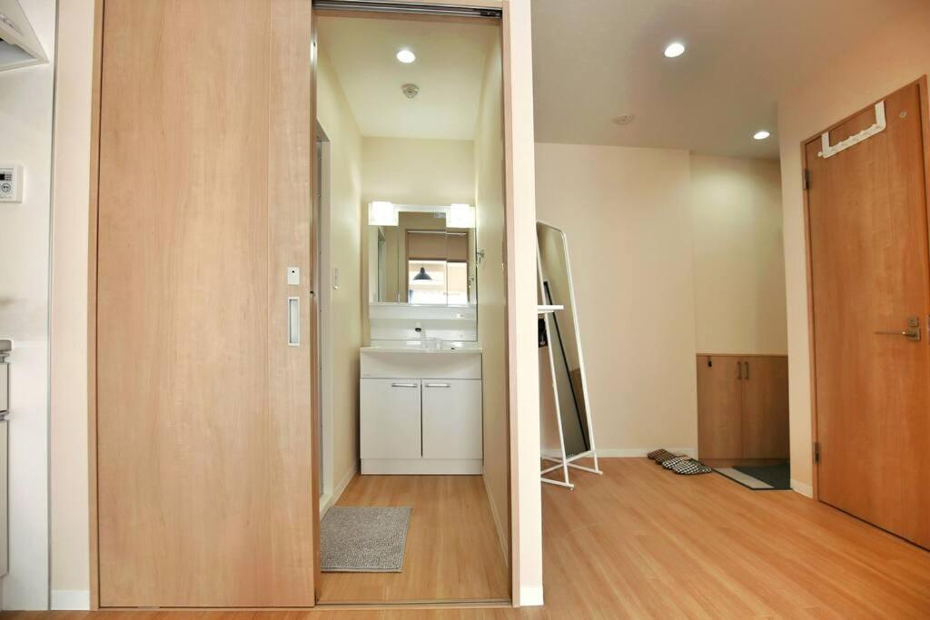 Edogawa Japanese Style 301 Has Direct Access To Akihabara And Shinjuku, With Convenient Transportation And Free Wifi Apartment