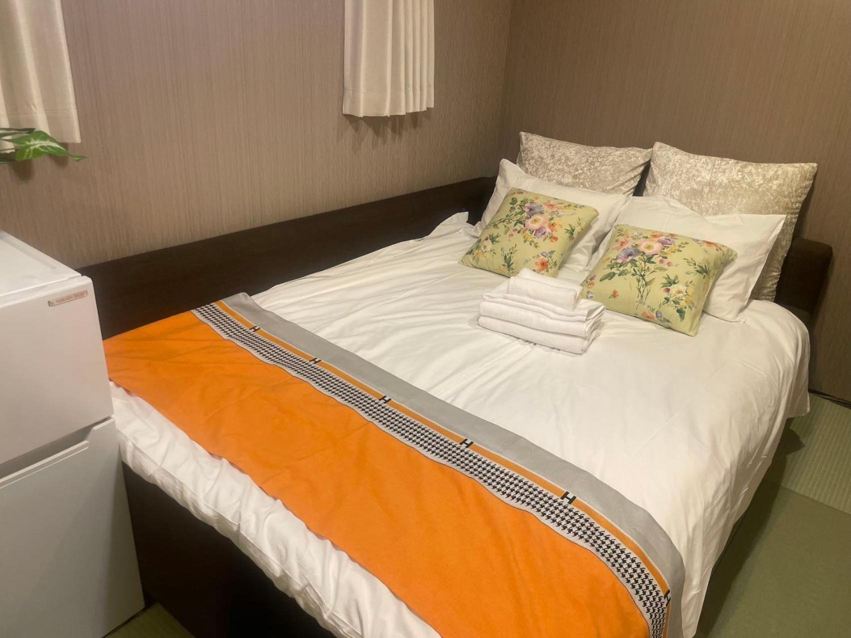 Sky House晴空塔 双人间1 带独立厕所 共用浴室 *