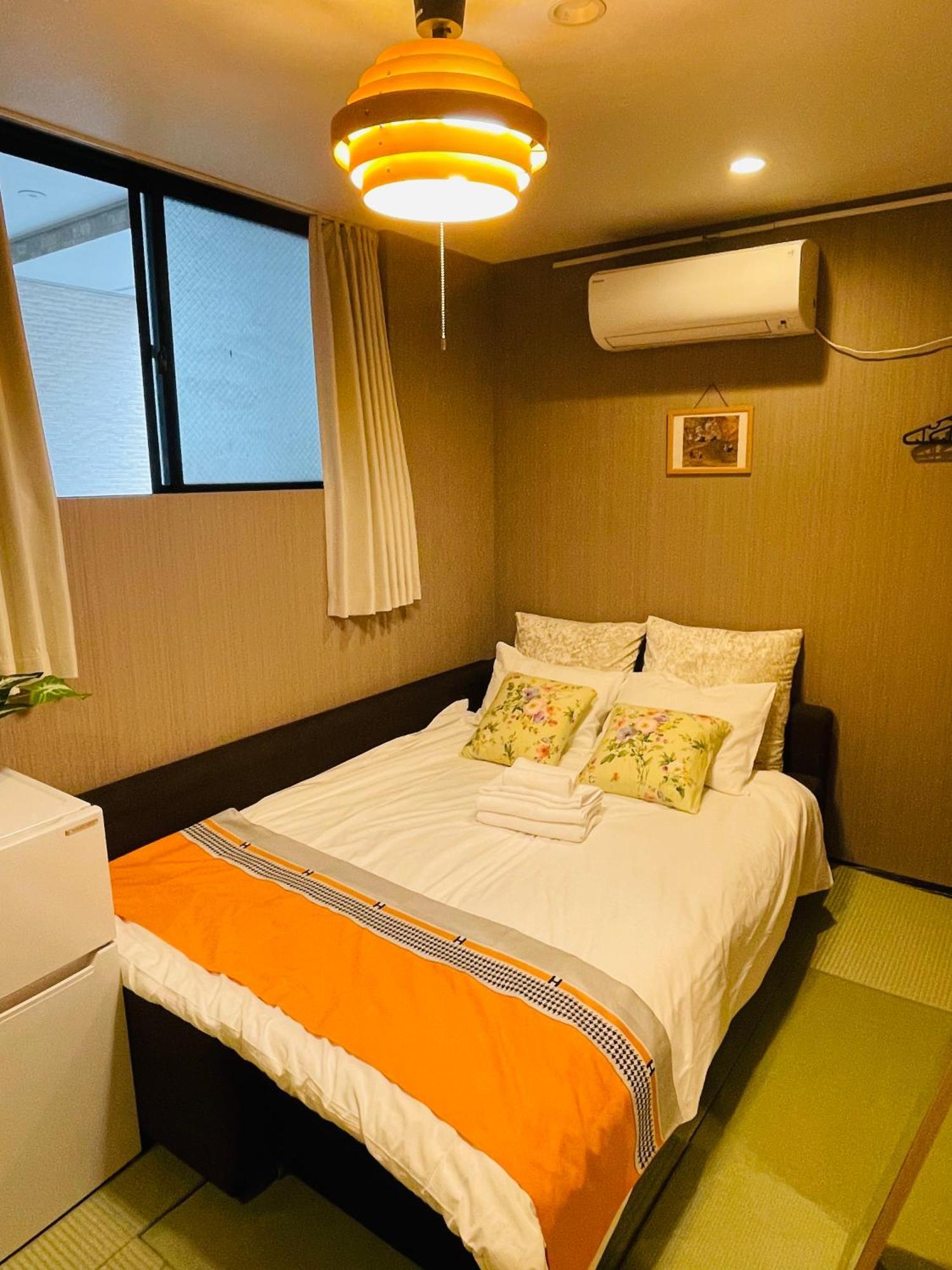 Sky House晴空塔 双人间1 带独立厕所 共用浴室 *
