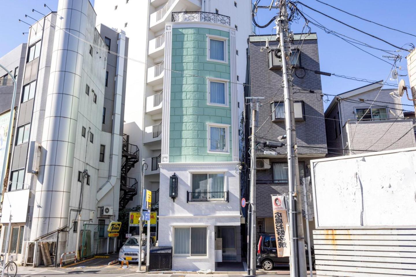 Retaw Hills Waseda *