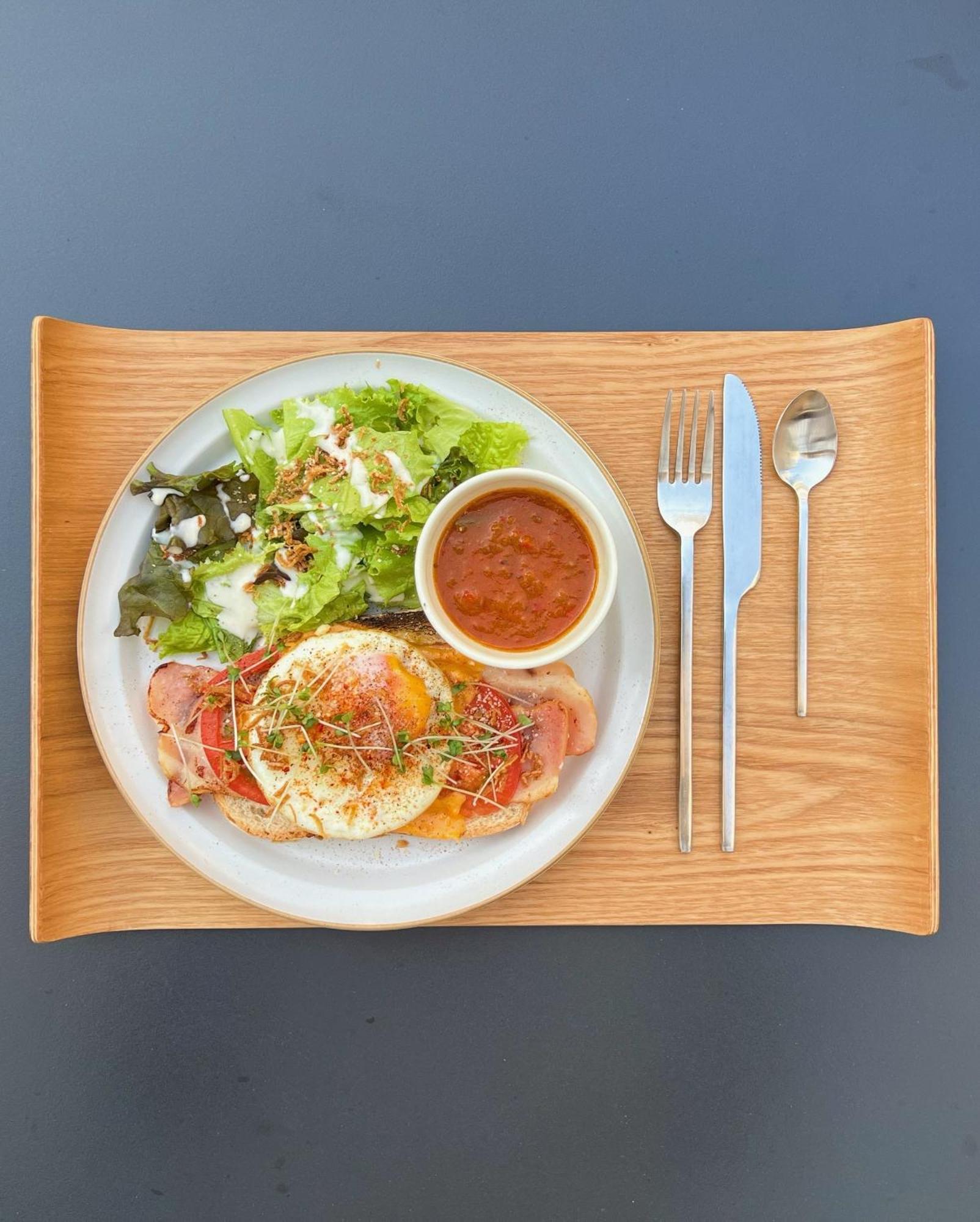 The Tourist & Cafe Akihabara 3*