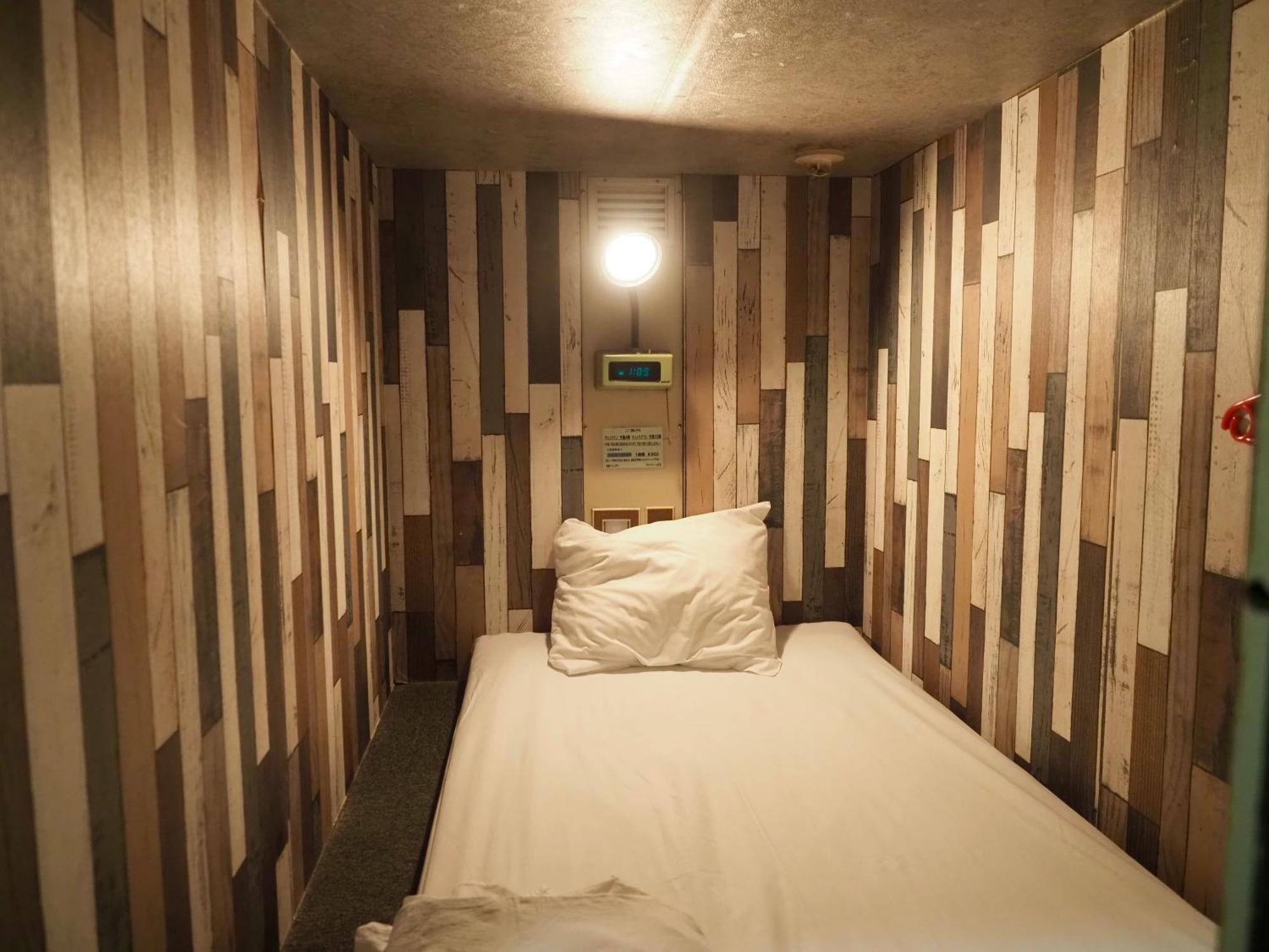 Capsule Block Capsule hotel Tokyo