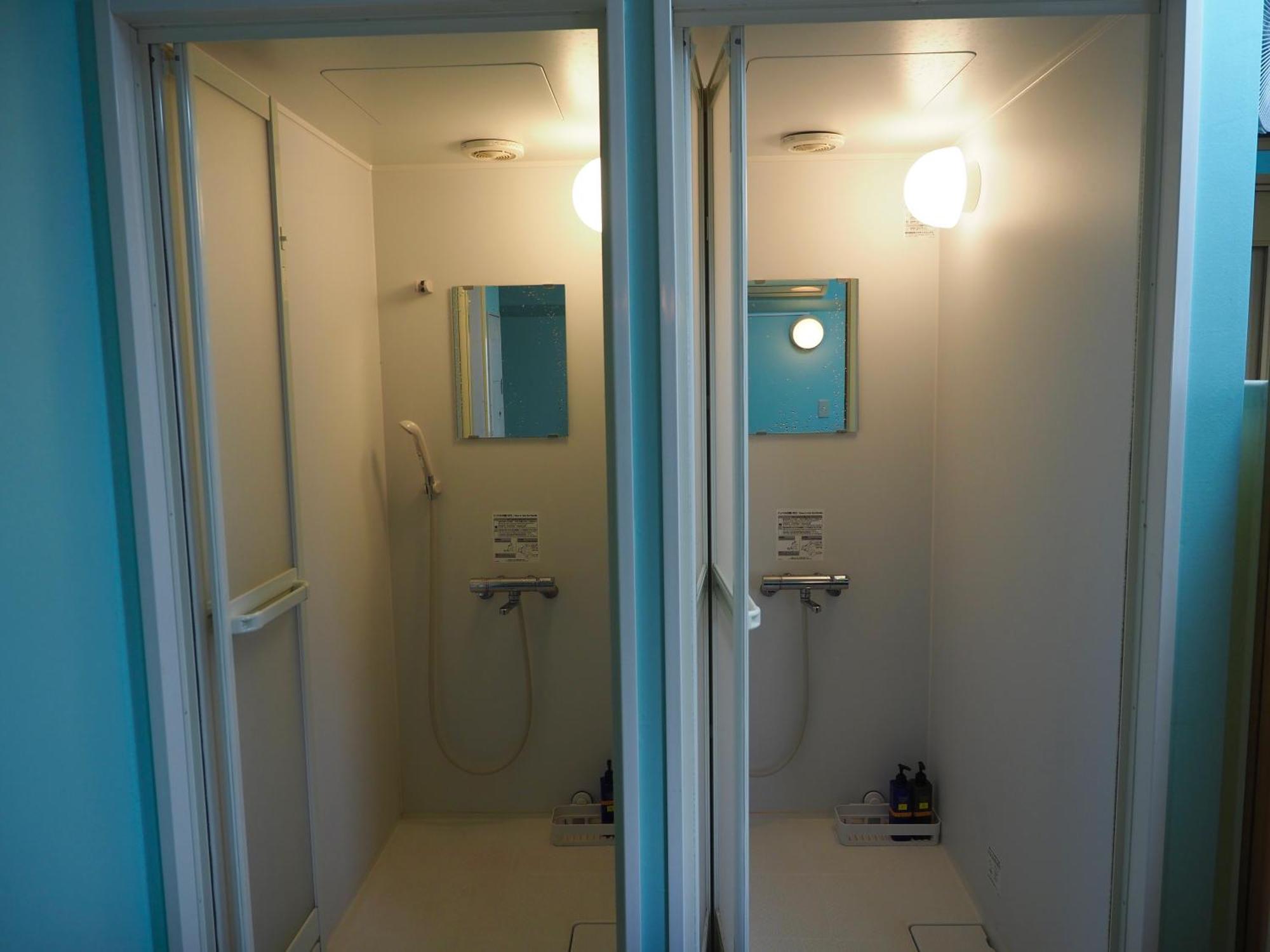 Capsule Block Capsule hotel *
