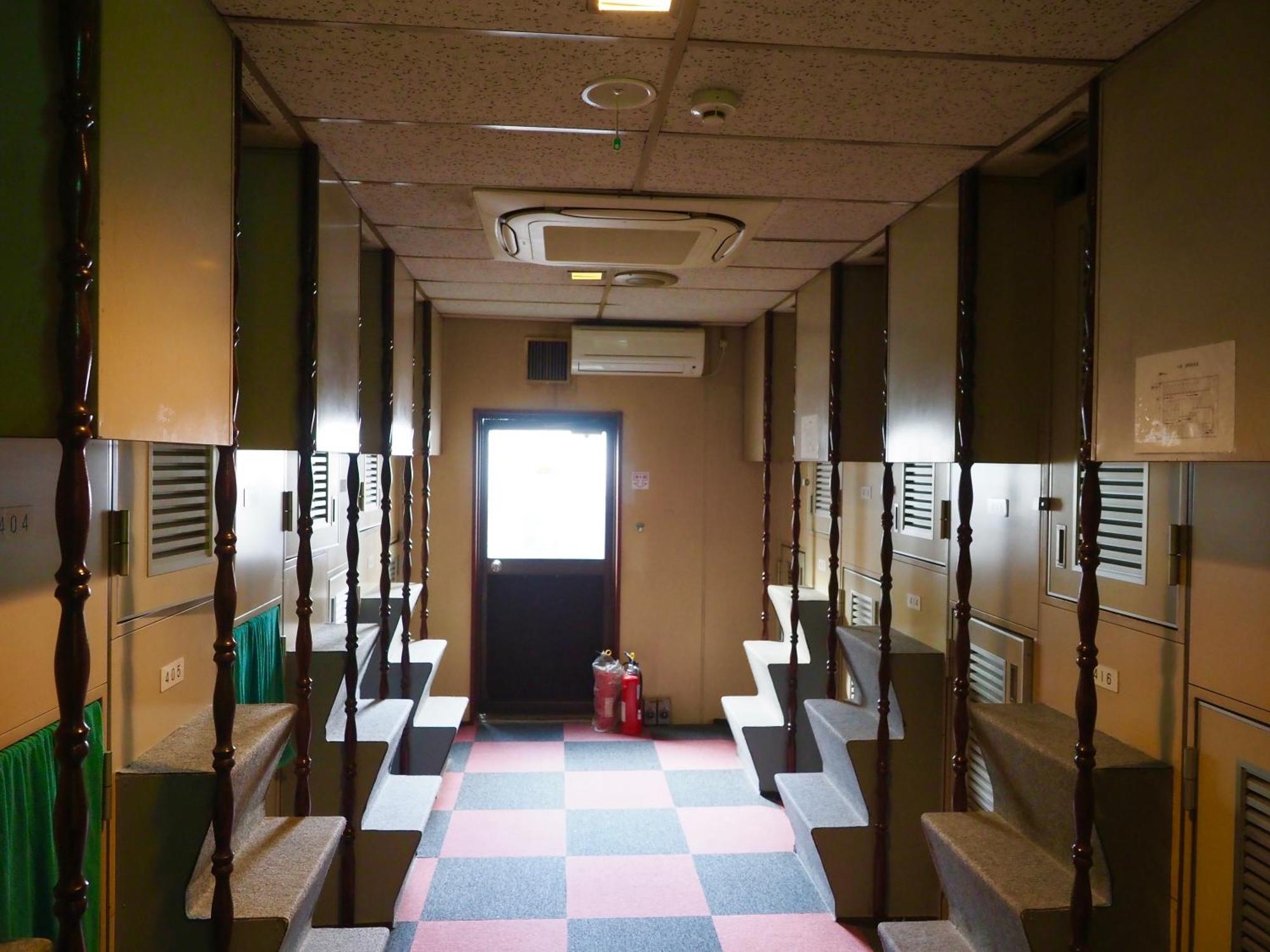 Capsule hotel Capsule Block