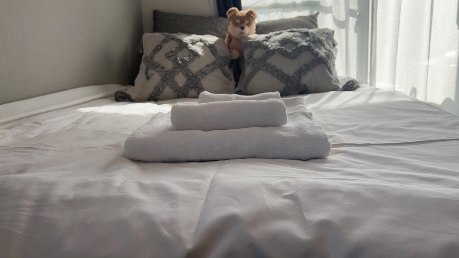 Jing Space: Convenient Urban Near Airport Apartment