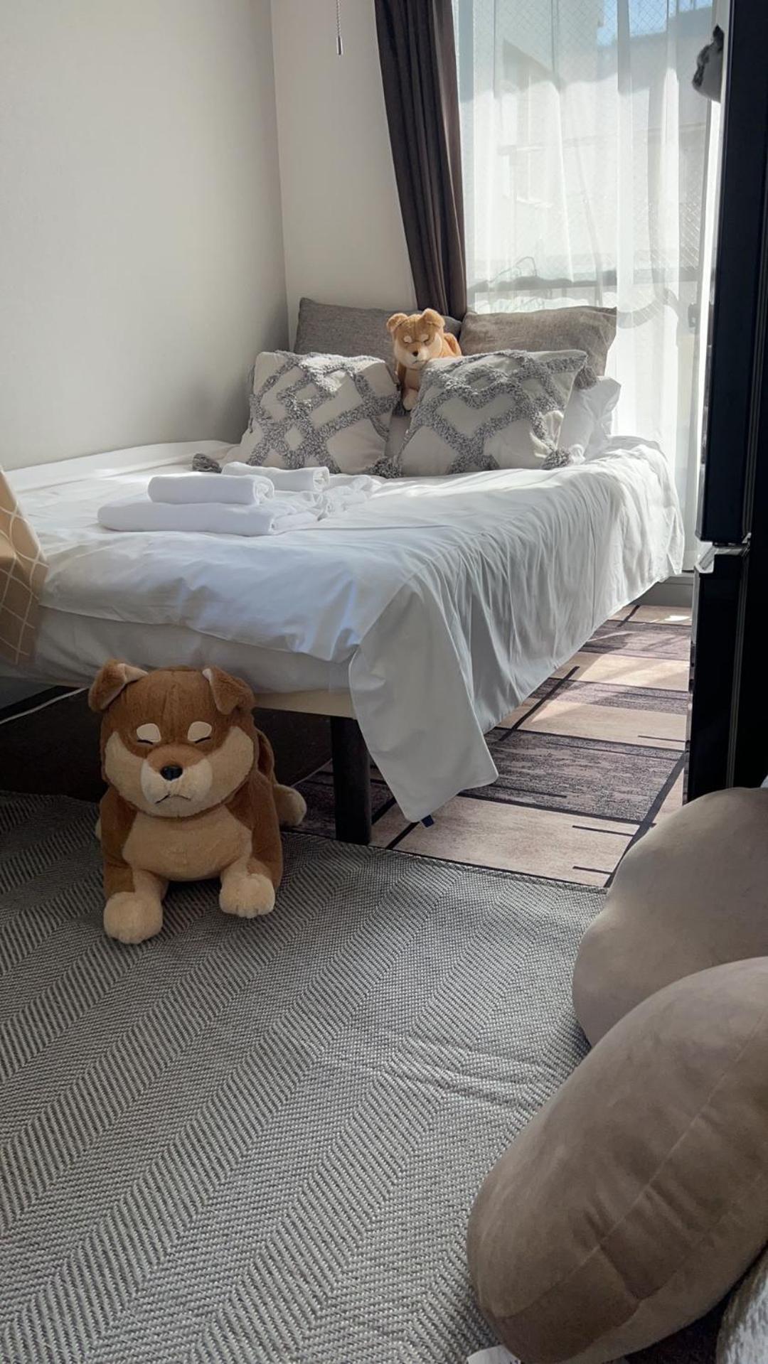 Jing Space: Convenient Urban Near Airport Apartment *