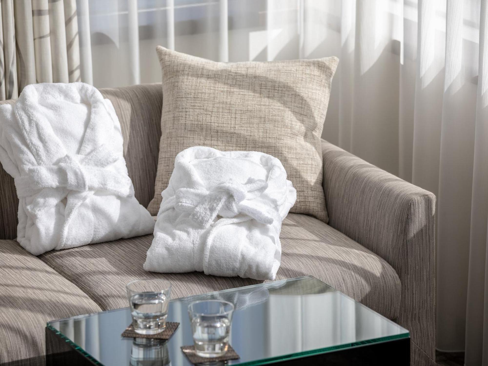 Hotel The Celestine Shiba 4*