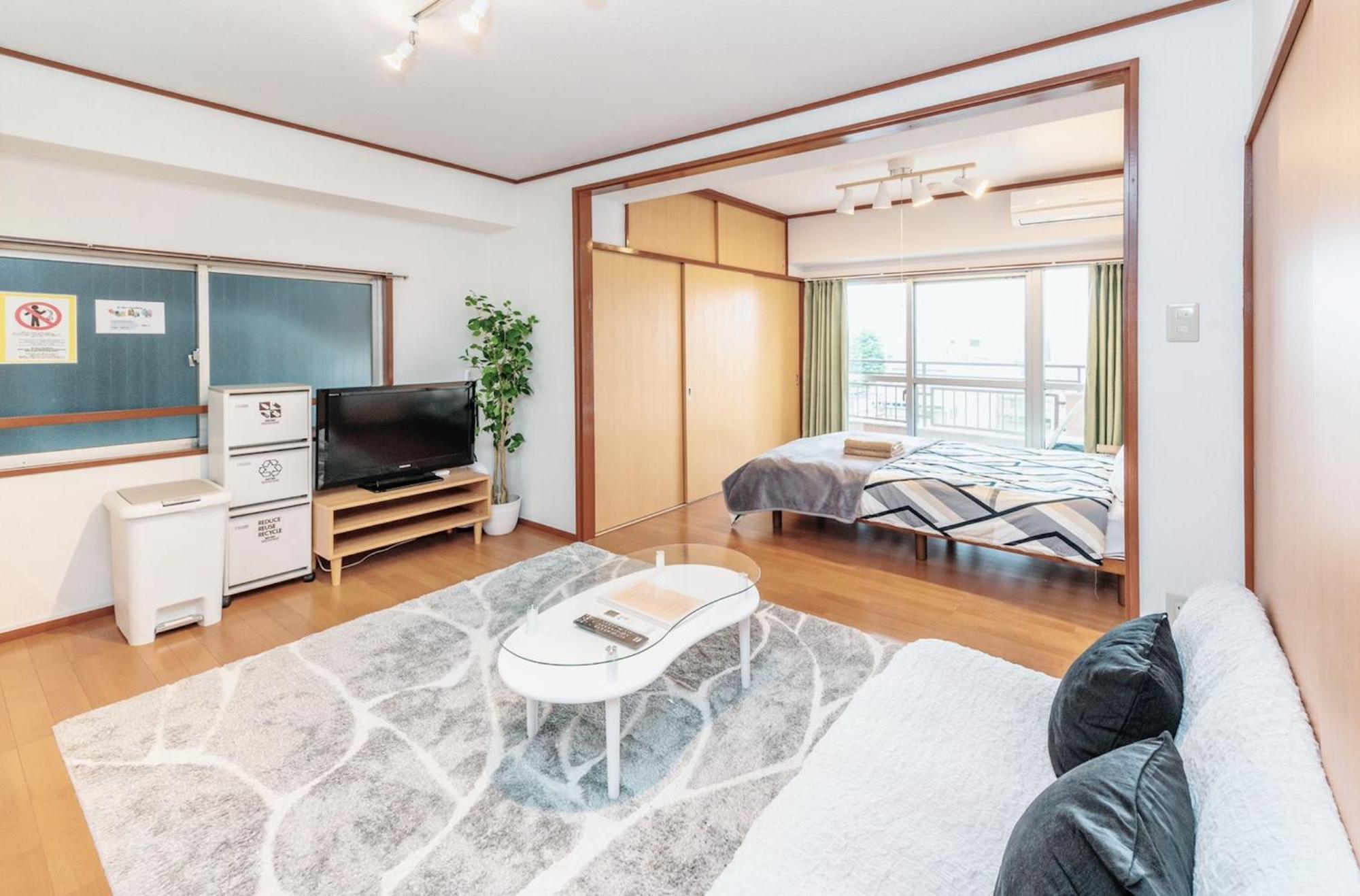 Apartment 四谷松本館ビル