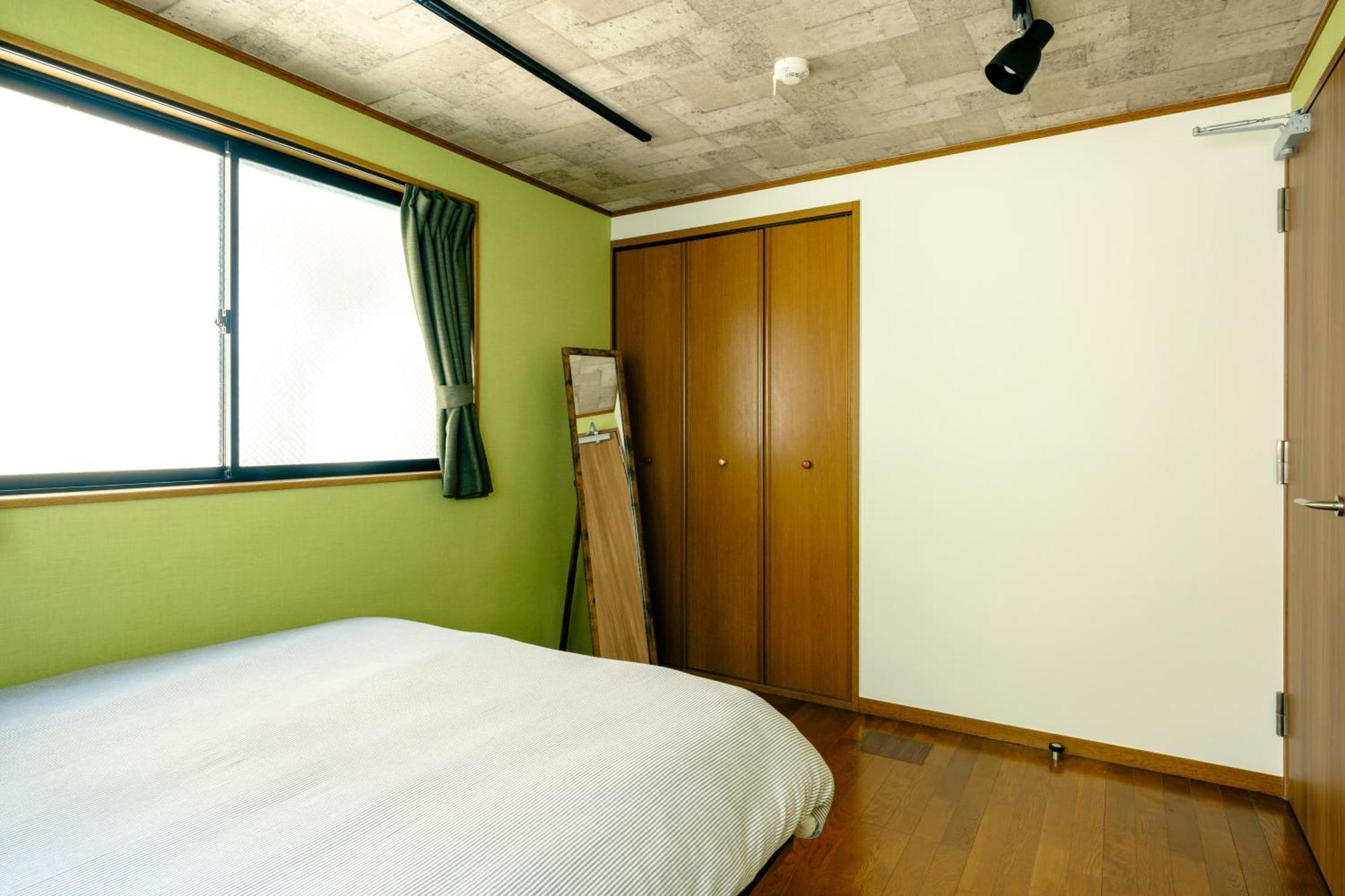 Apartment Ikken House *