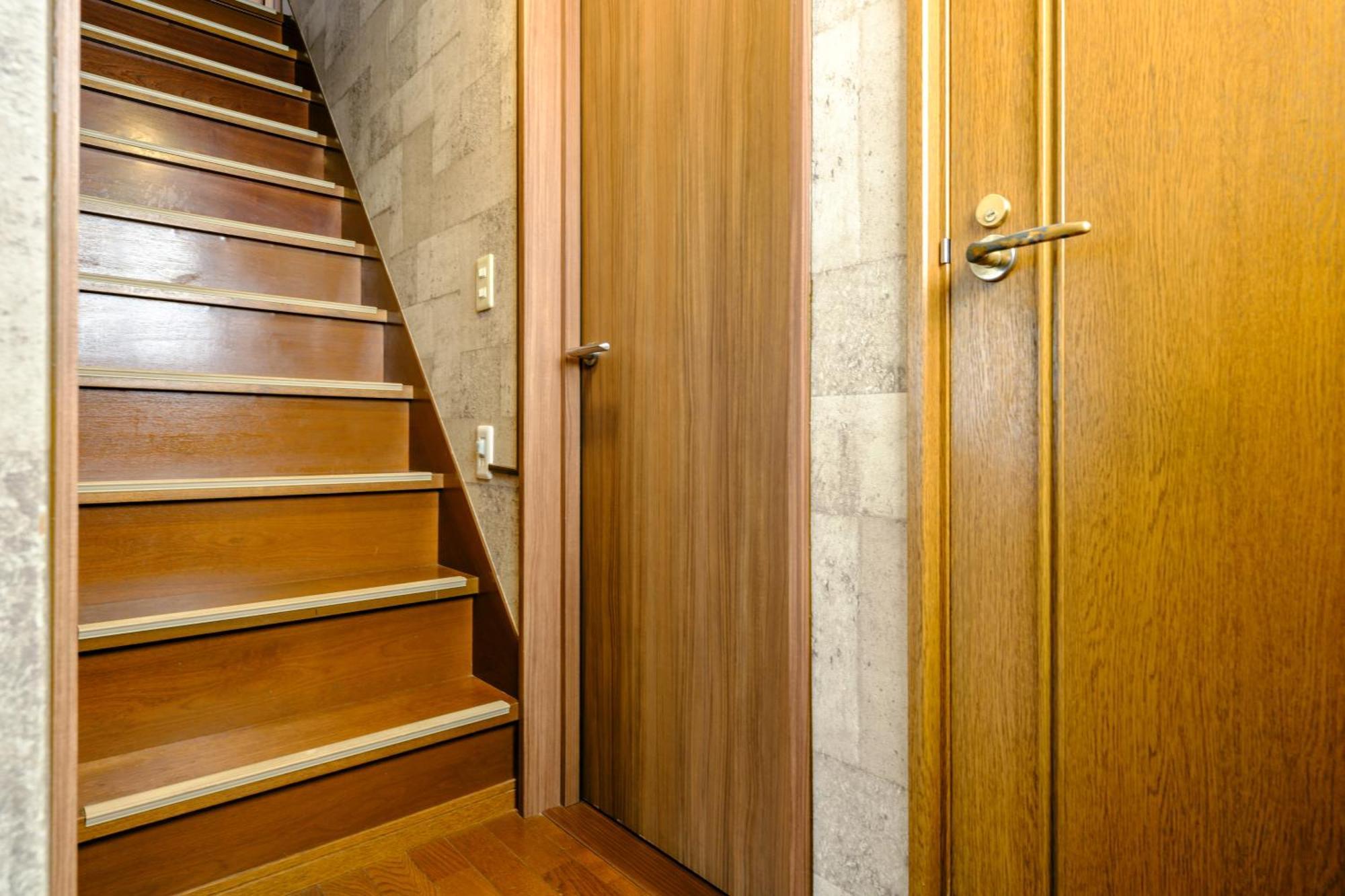 Apartment Ikken House *