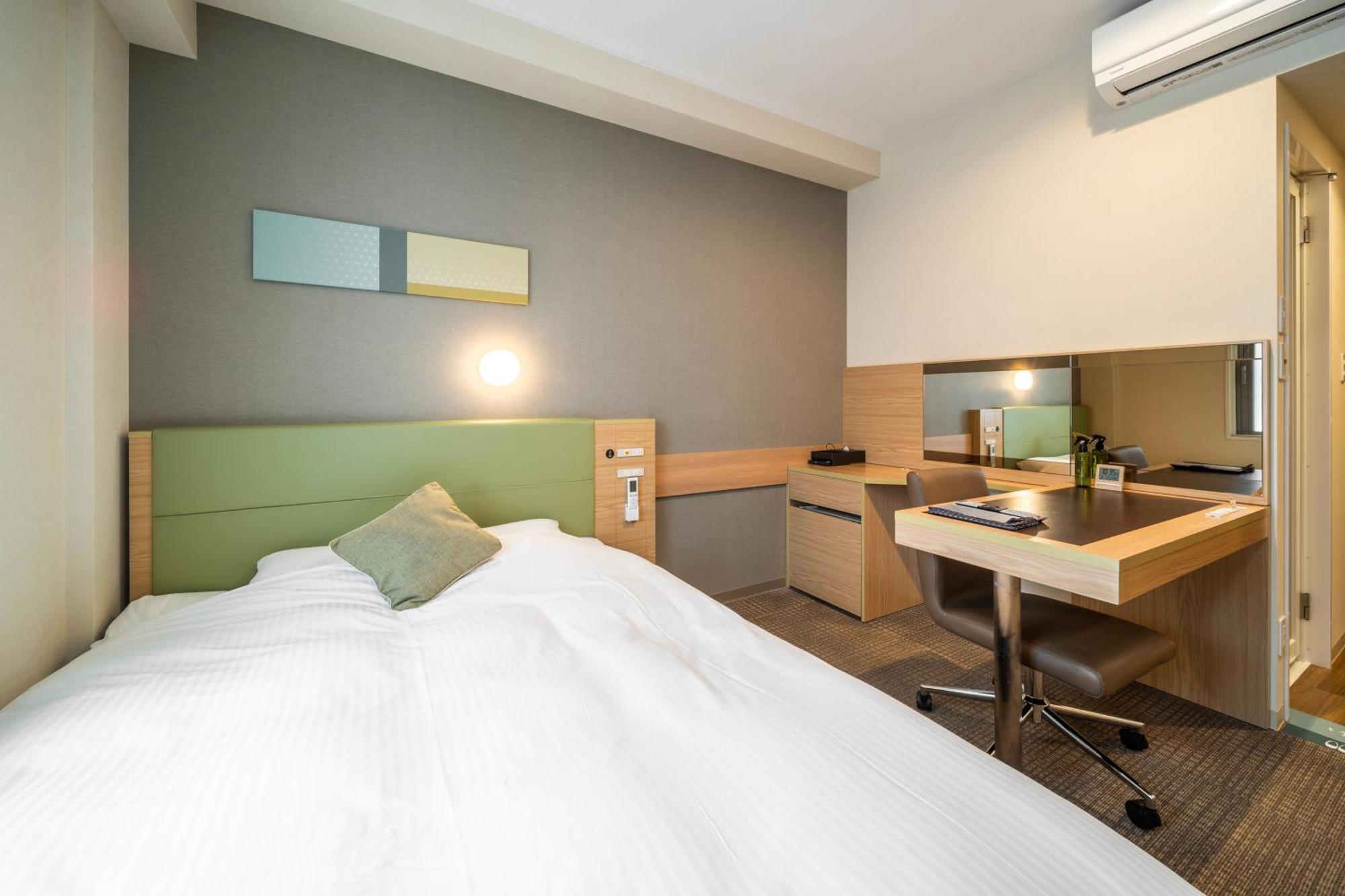 Super Premier Station Yaesu-chuoguchi Hotel 3*