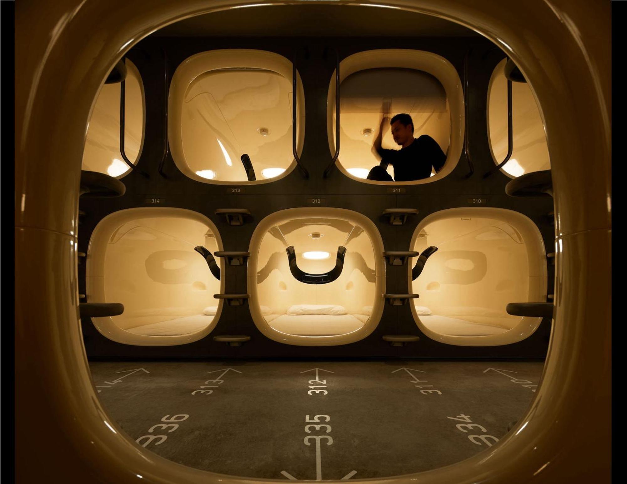 9h Nine Suidobashi Sleep Lab Capsule hotel