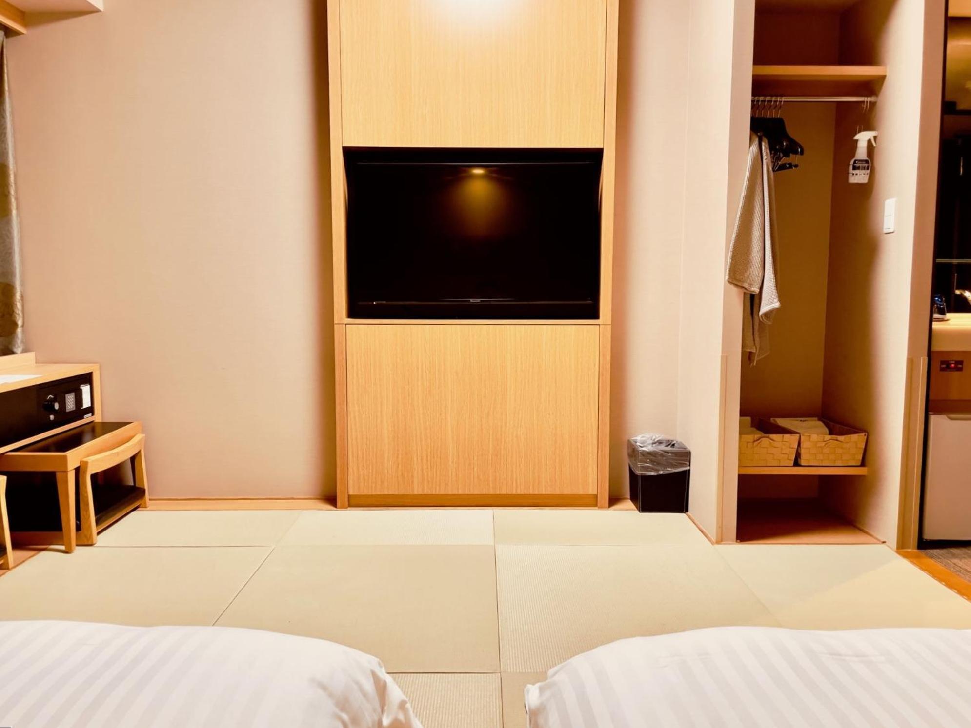 Hotel Dormy Premium Kodenmacho 3*
