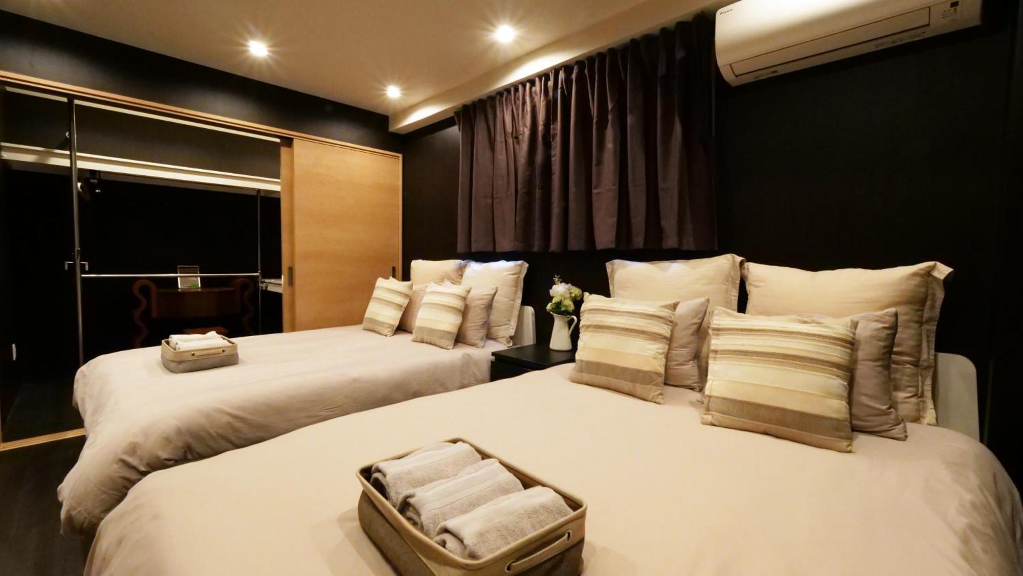Apartment 7ppl Shinjuku Gyoen丶 National Garden丶 Kabukicho丶 Shinjuku Station丶 Golden Gai丶 Metropolitan Government Building Yos4