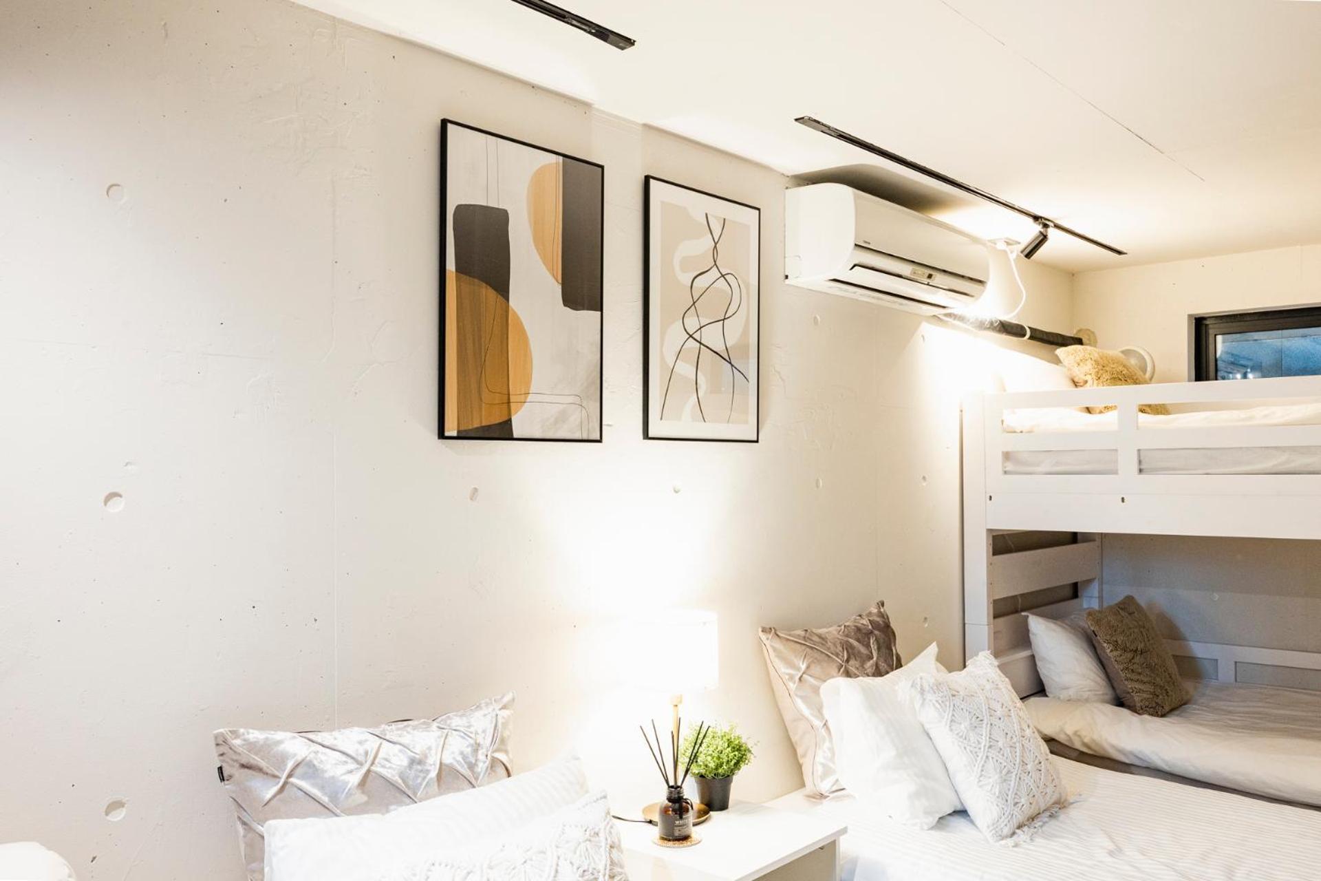 Ririleo Koenji Apartment