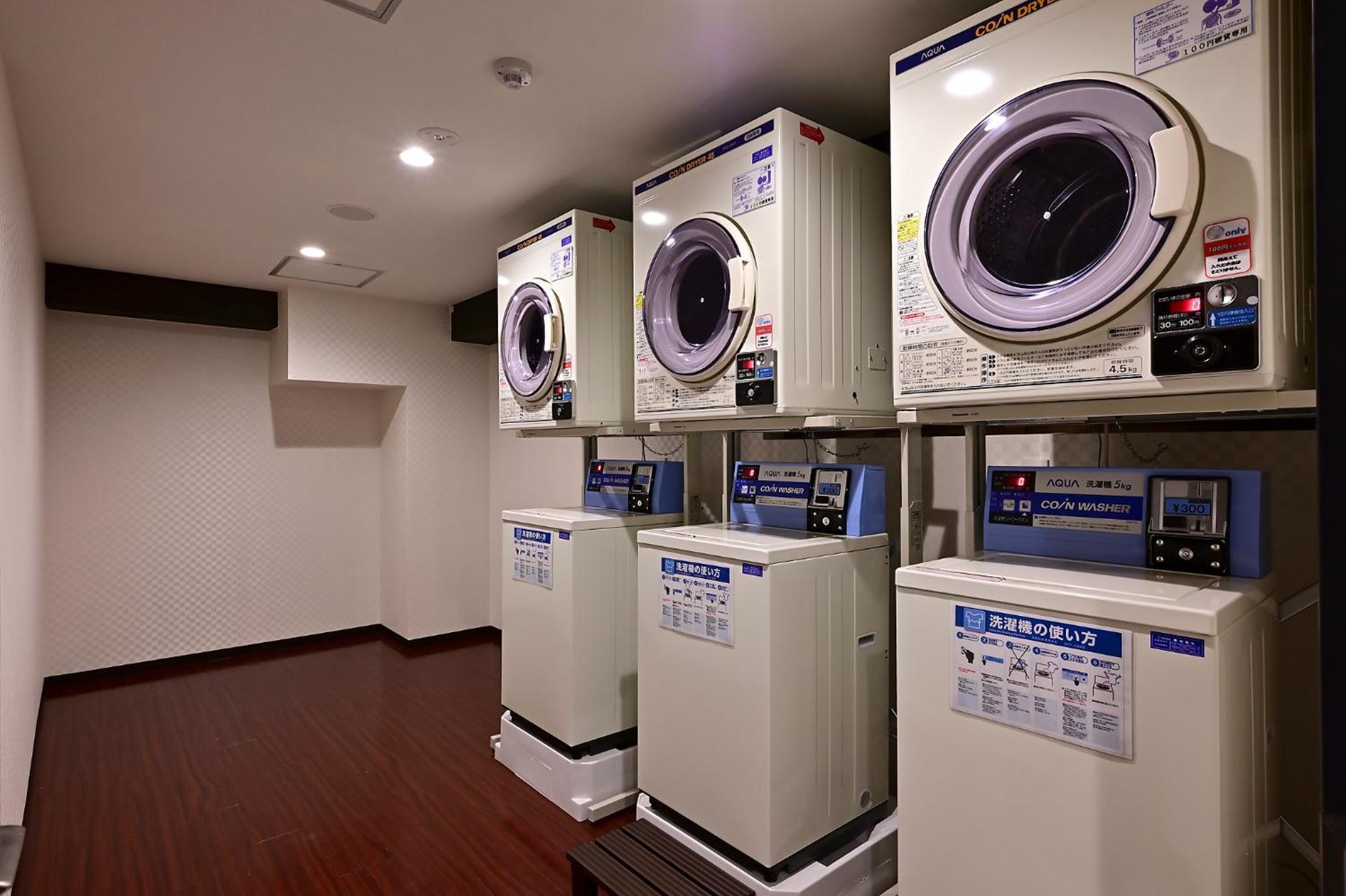 Tomariya Ueno Capsule hotel Tokyo