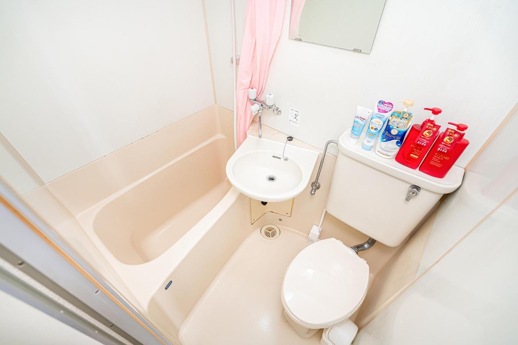 新宿歌舞伎町東新宿站3分钟，徒步伊势丹4分钟免费wi-fi！ Apartment