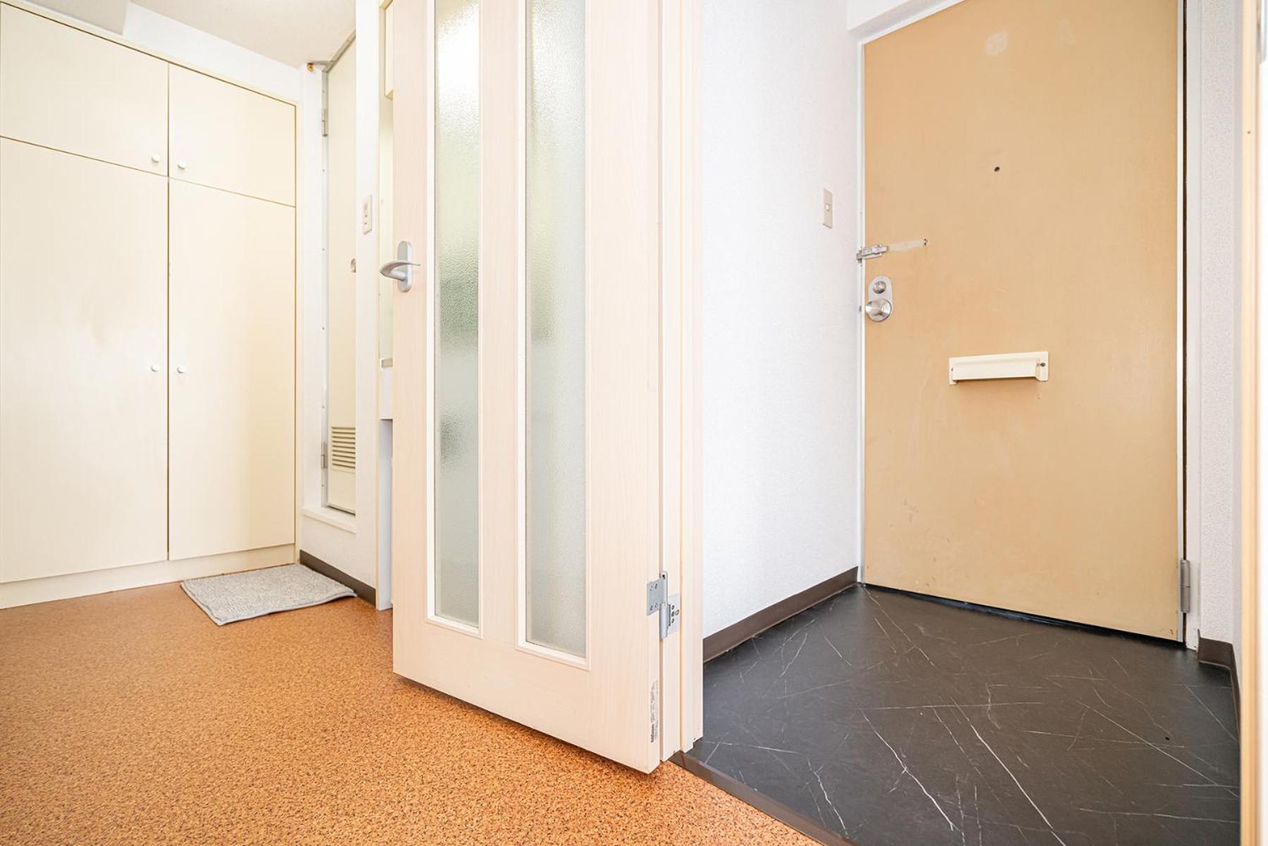 Apartment 新宿歌舞伎町東新宿站3分钟，徒步伊势丹4分钟免费wi-fi！ Tokyo