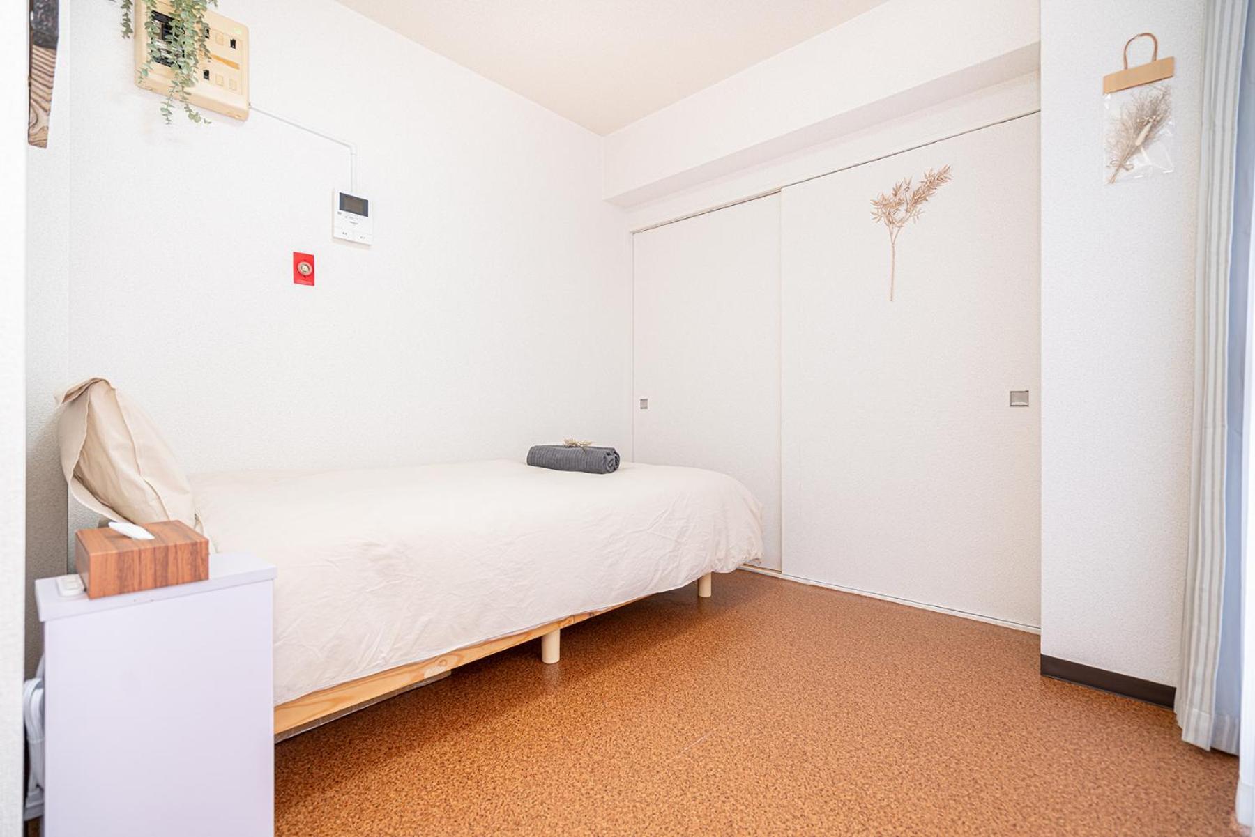 Apartment 新宿歌舞伎町東新宿站3分钟，徒步伊势丹4分钟免费wi-fi！