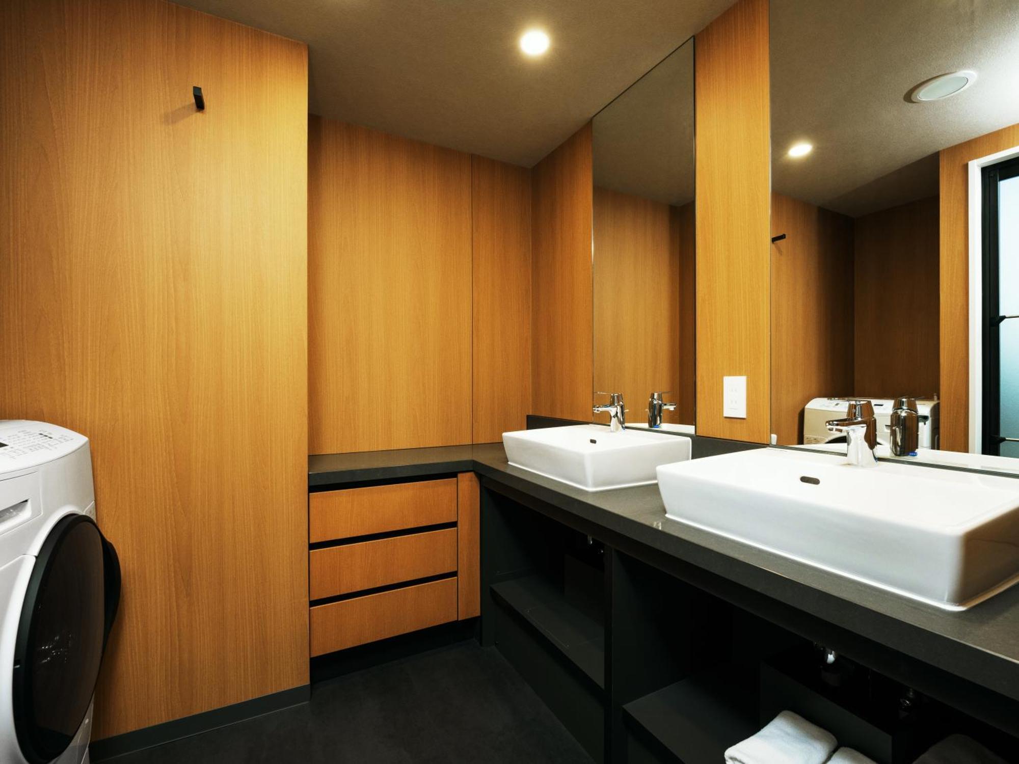 Mimaru Station East Hotel 4*